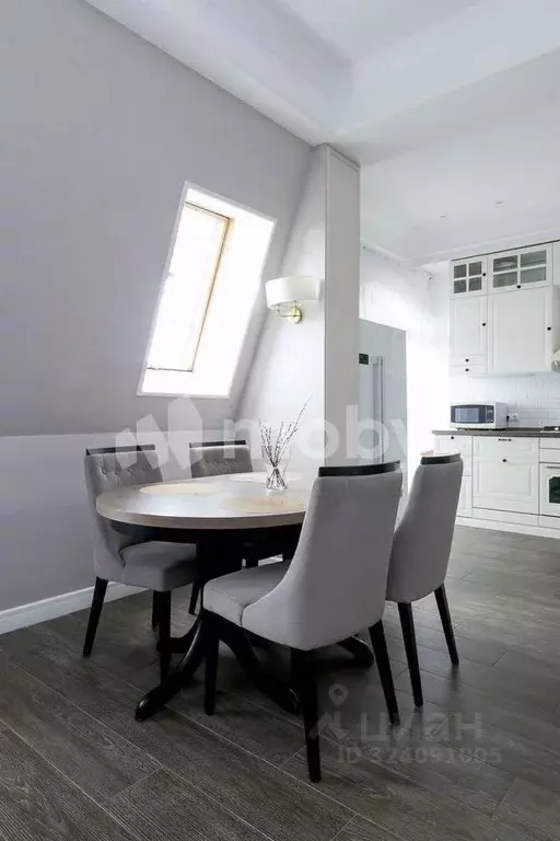 3-к кв. Калининградская область, Калининград Больничная ул., 17 (97.7 ... - Фото 2