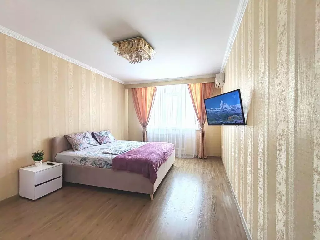 2-к кв. Оренбургская область, Оренбург ул. Гаранькина, 23 (75.0 м) - Фото 0
