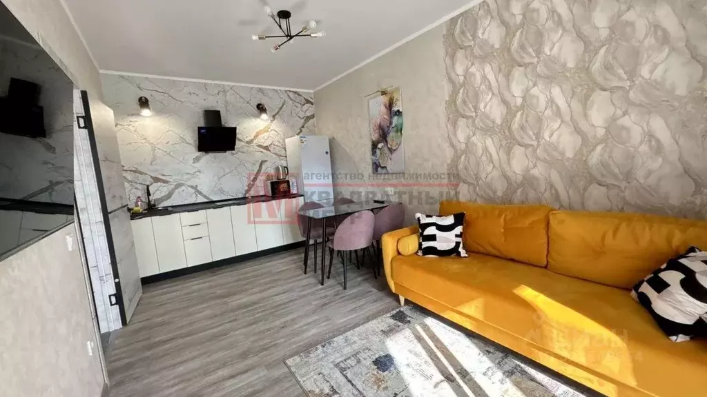 1-к кв. Белгородская область, Старый Оскол Космос мкр, 11А (43.0 м) - Фото 2