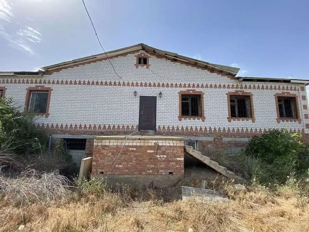 Дом в Астраханская область, Астрахань Смоленская ул., 67 (264 м) - Фото 1