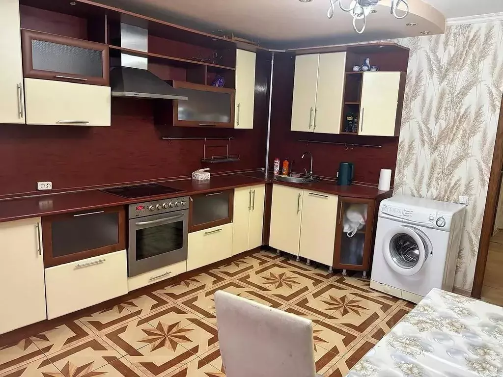 3-к кв. Тюменская область, Тюмень Широтная ул., 136к1 (91.3 м) - Фото 1