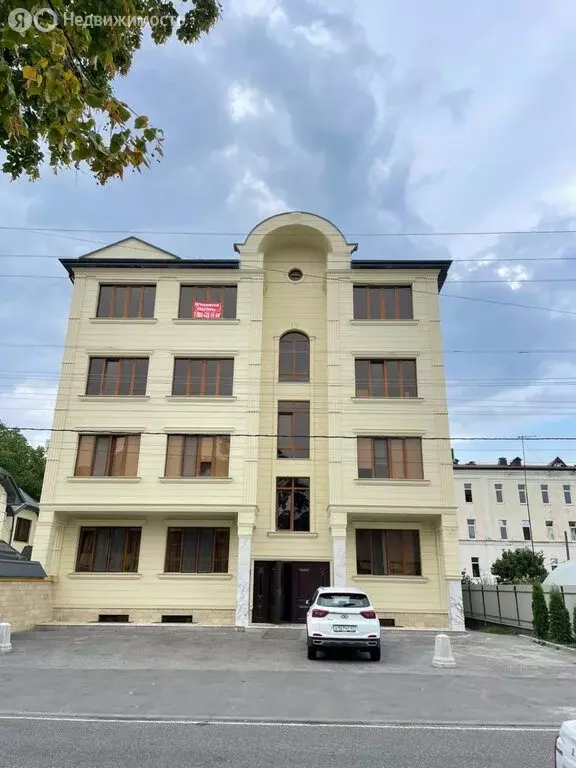 1-комнатная квартира: Нальчик, Балкарская улица, 22 (67.3 м) - Фото 0