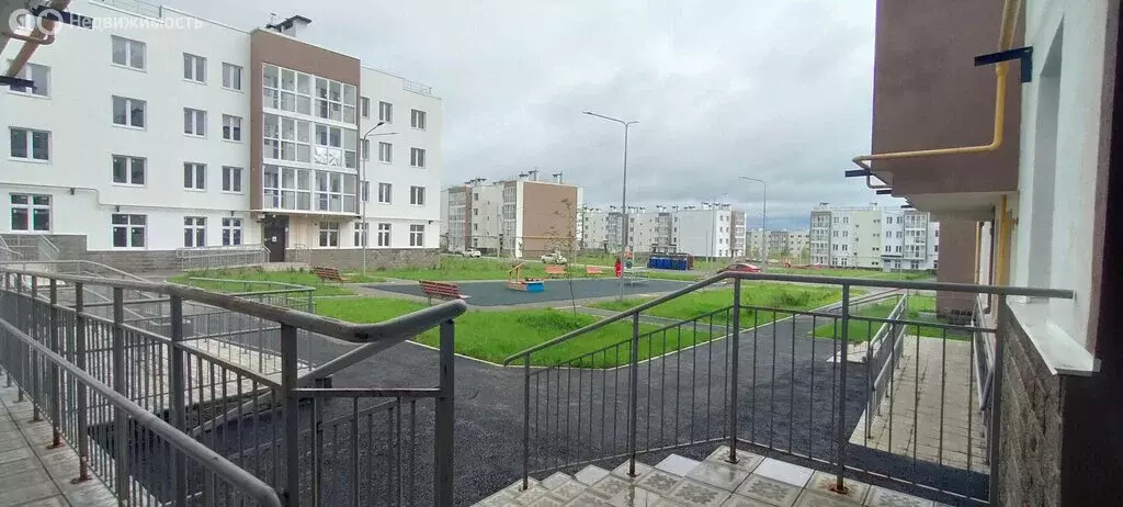 3-комнатная квартира: село Миловка, улица Аксакова, 7 (74.8 м) - Фото 1