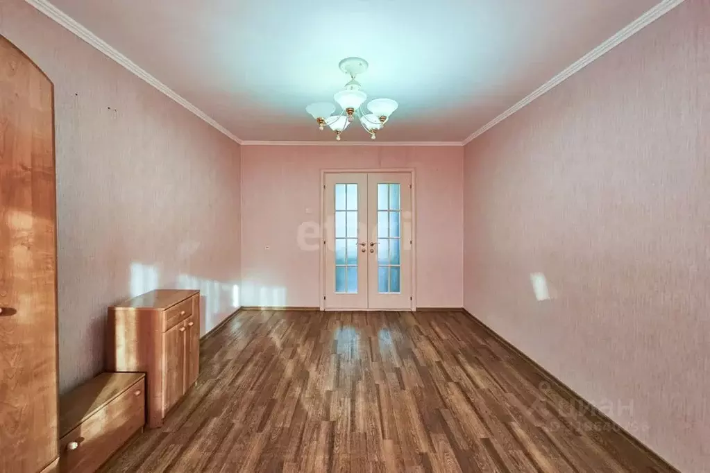 3-к кв. Татарстан, Нижнекамск Вокзальная ул., 28 (57.9 м) - Фото 0