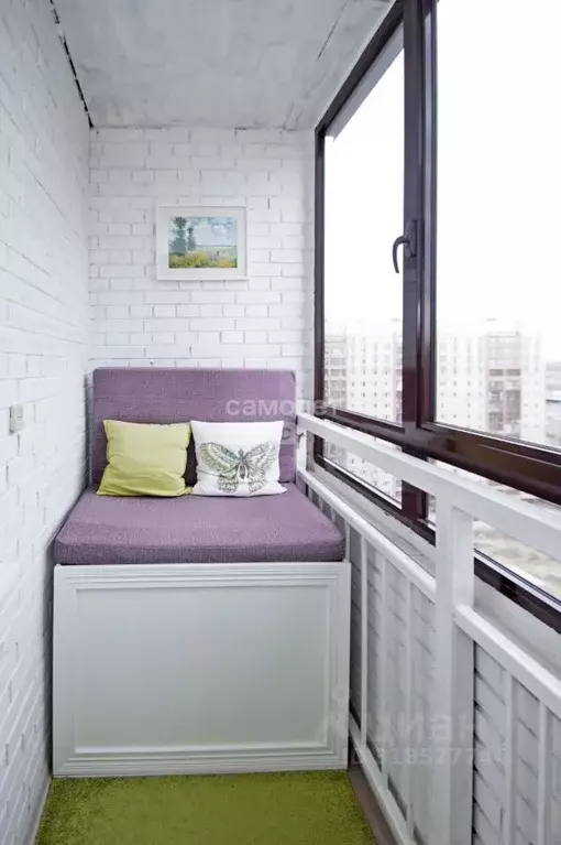 3-к кв. Омская область, Омск ул. Перелета, 32 (54.0 м) - Фото 0