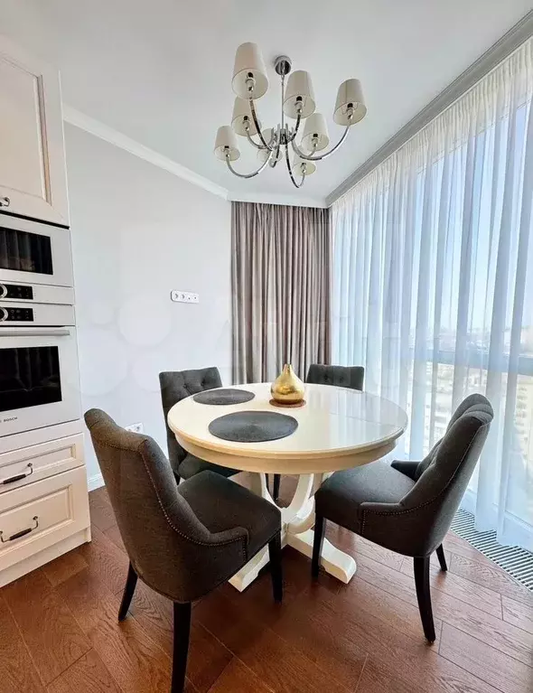 3-к. квартира, 100 м, 17/25 эт. - Фото 1