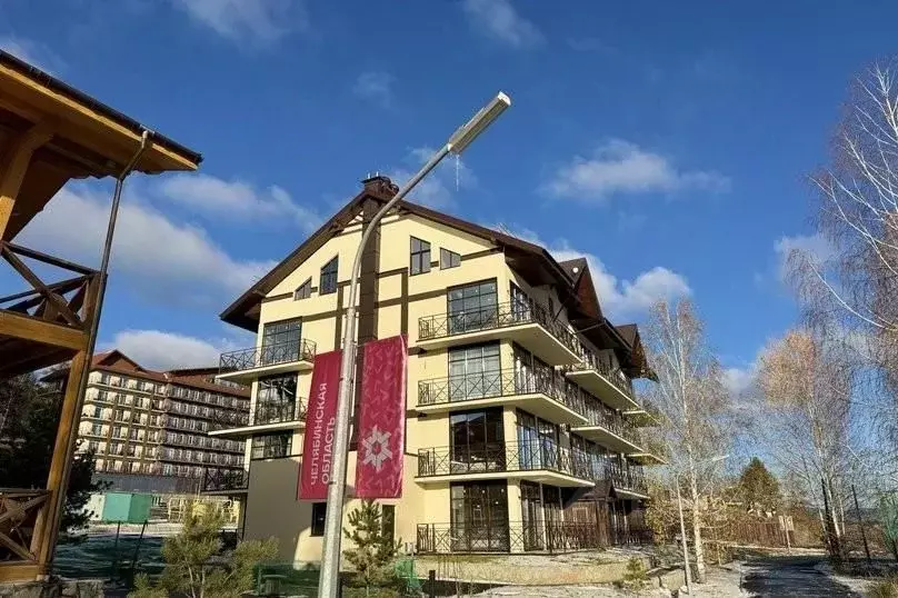 2-к кв. Челябинская область, Миасский городской округ, с. Сыростан ул. ... - Фото 0
