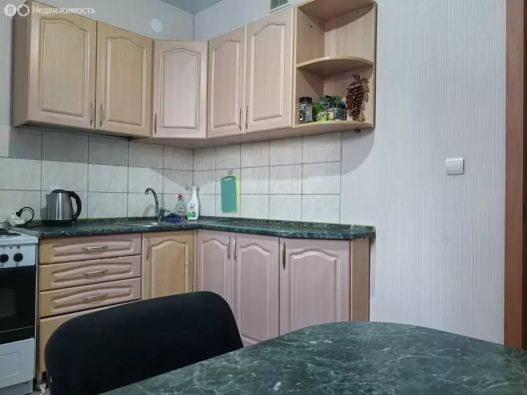 3-комнатная квартира: Новый Уренгой, район Южная Жилая Часть, ... - Фото 2