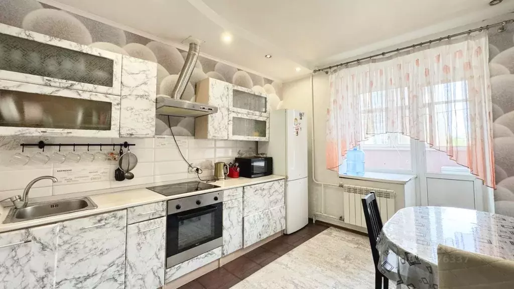 2-к кв. Татарстан, Казань ул. Серова, 51/11 (70.0 м) - Фото 2