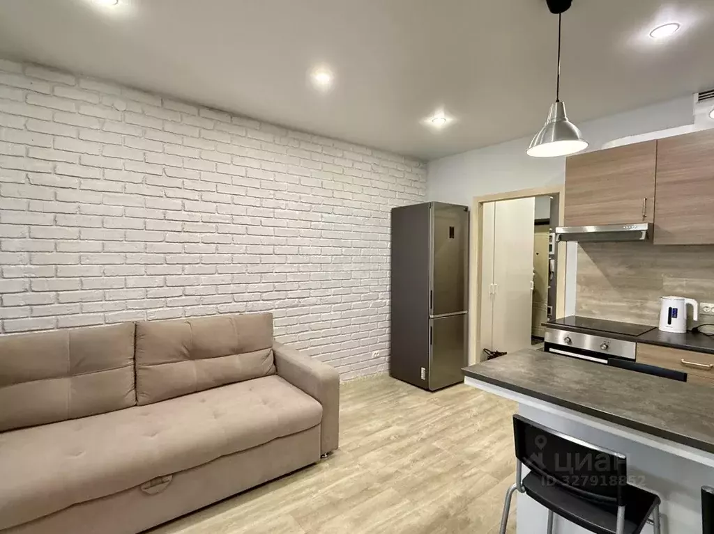 Студия Татарстан, Казань ул. Азата Аббасова, 9 (24.3 м) - Фото 1