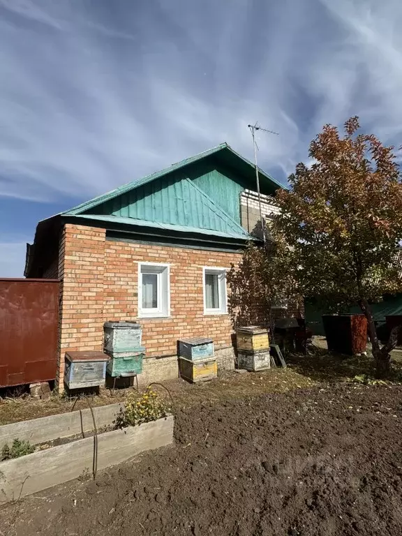 Дом в Самарская область, Кинель городской округ, Усть-Кинельский пгт ... - Фото 0