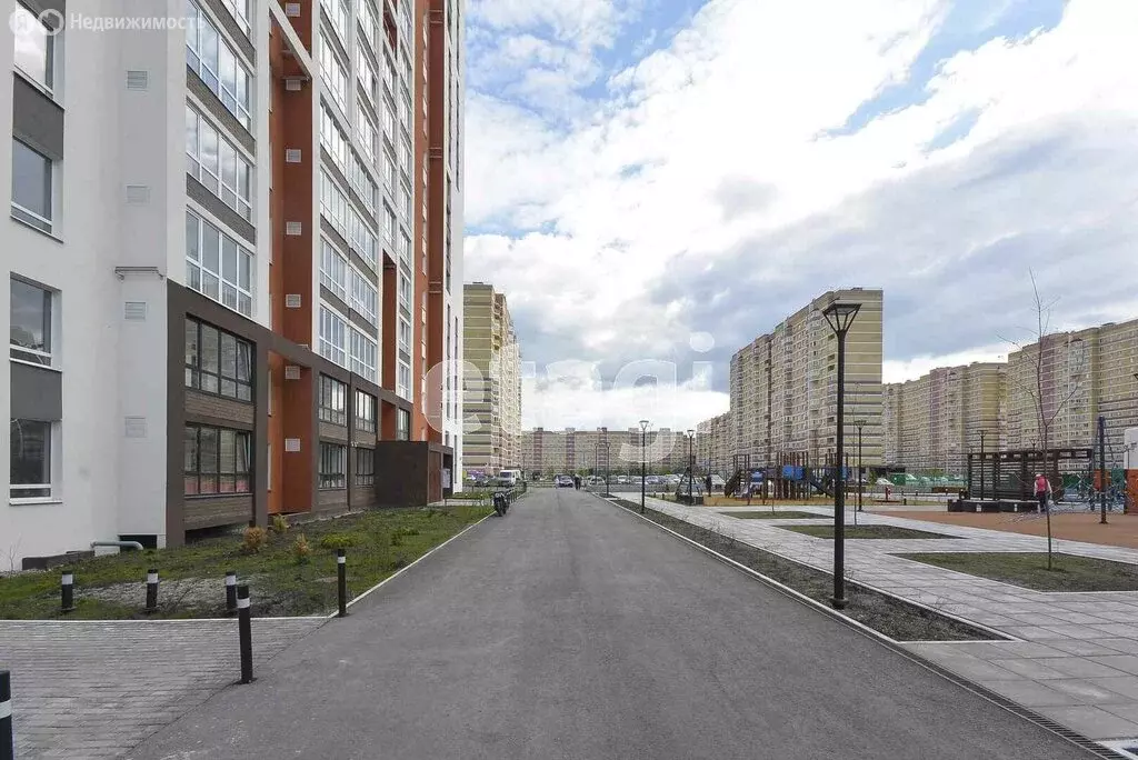 1-комнатная квартира: Тюмень, улица Андрея Бушуева, 2 (48 м) - Фото 2