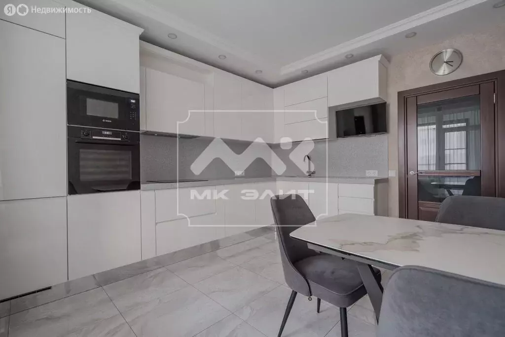 3-комнатная квартира: Санкт-Петербург, Кременчугская улица, 19к2 (107 ... - Фото 1