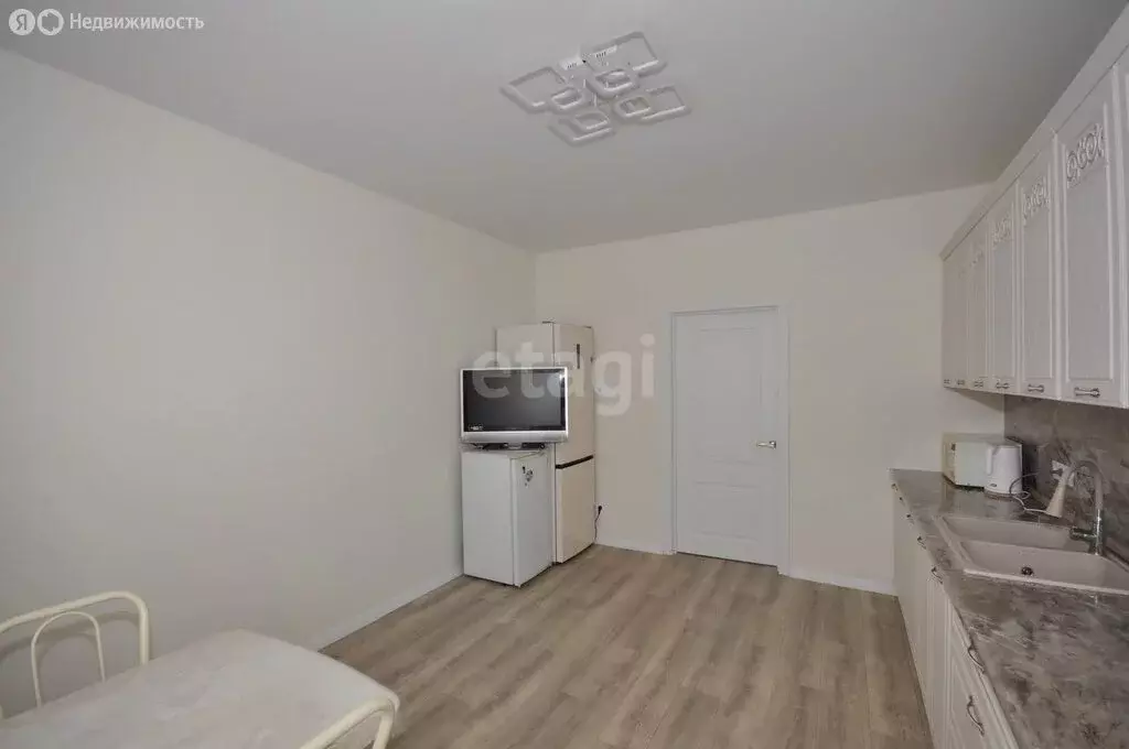 Дом в Томаринский городской округ, село Заречное (77.6 м) - Фото 2