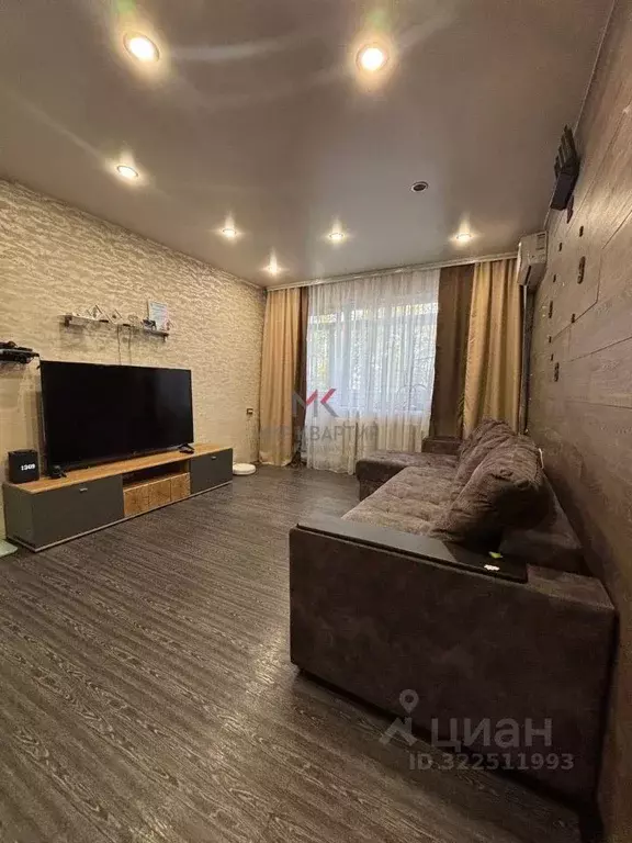 3-к кв. Тыва, Кызыл ул. Калинина, 14 (66.6 м) - Фото 0
