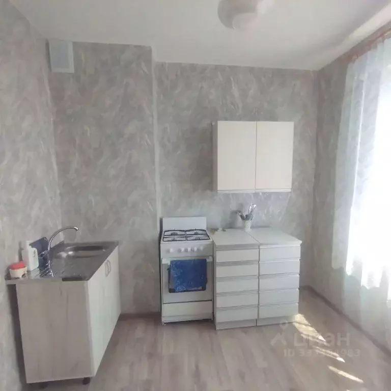 1-к кв. Крым, Симферополь ул. Маршала Жукова, 39 (38.0 м) - Фото 2