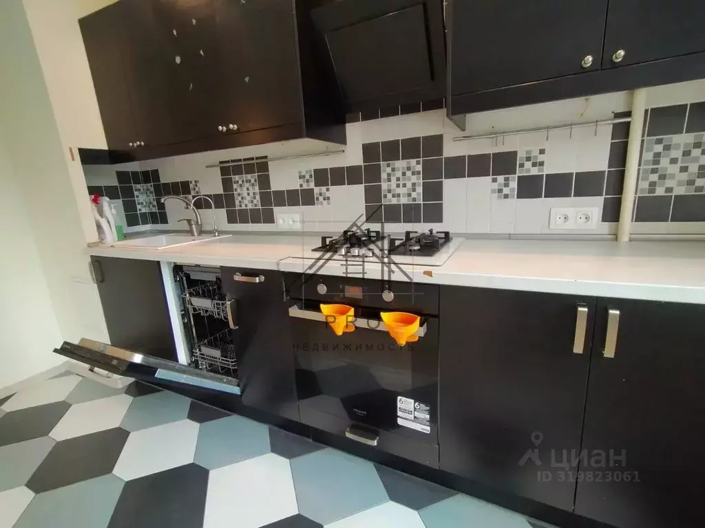 2-к кв. Ярославская область, Ярославль ул. Большая Октябрьская, 118/11 ... - Фото 1