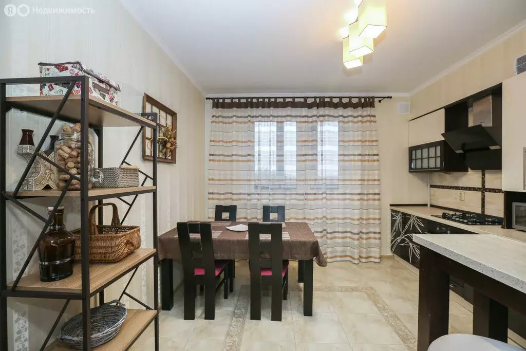 3-комнатная квартира: Калининград, улица Юрия Гагарина, 2А (105 м) - Фото 1