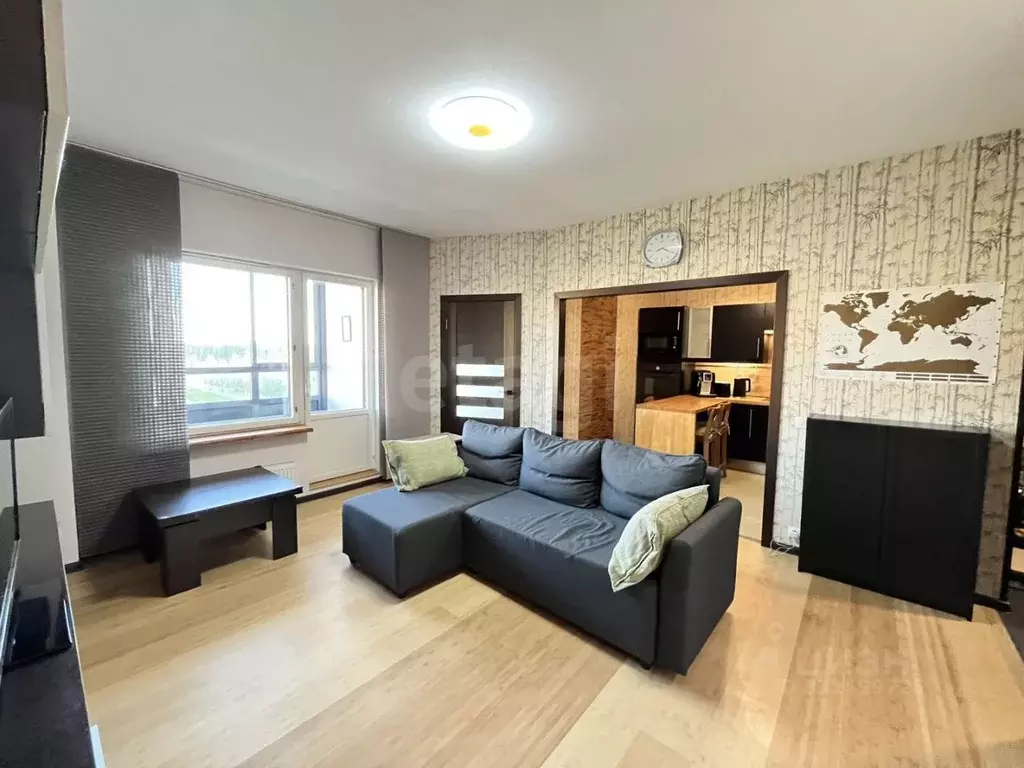 2-к кв. Санкт-Петербург ул. Оптиков, 51к1 (70.0 м) - Фото 1