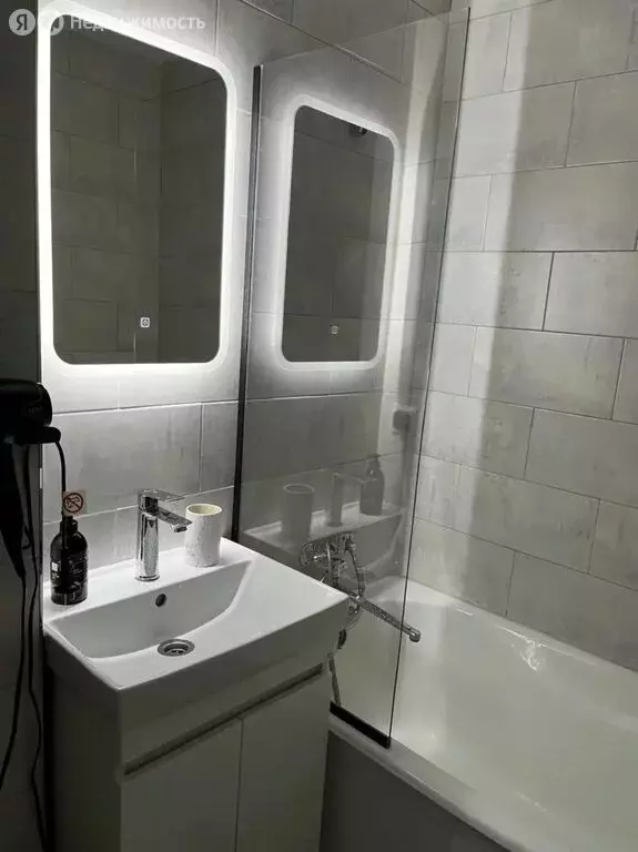 1-комнатная квартира: Нижний Новгород, улица Коминтерна, 115 (33.7 м) - Фото 2