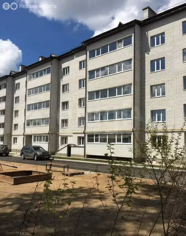 1-комнатная квартира: Унеча, Первомайская улица, 11А (46.7 м) - Фото 0