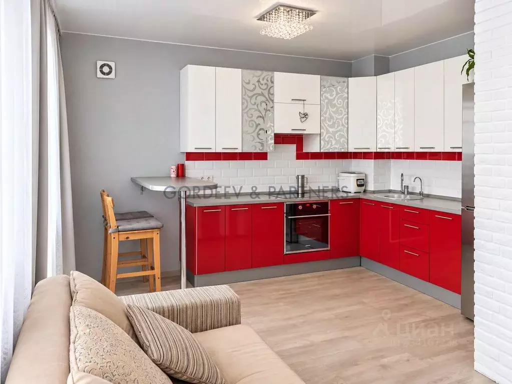 2-к кв. Татарстан, Казань ул. Баки Урманче, 7 (61.3 м) - Фото 1