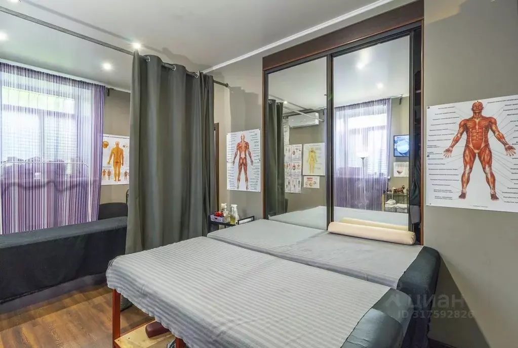 Помещение свободного назначения в Омская область, Омск ул. 8-я Линия, ... - Фото 0