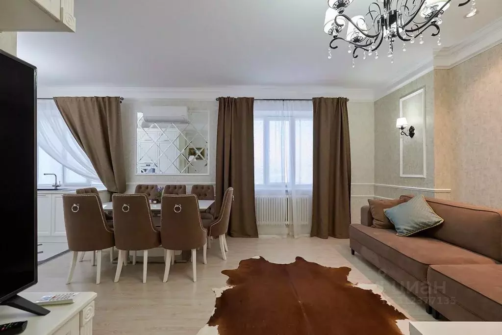 2-к кв. Татарстан, Казань ул. Павлюхина, 110В (104.5 м) - Фото 1