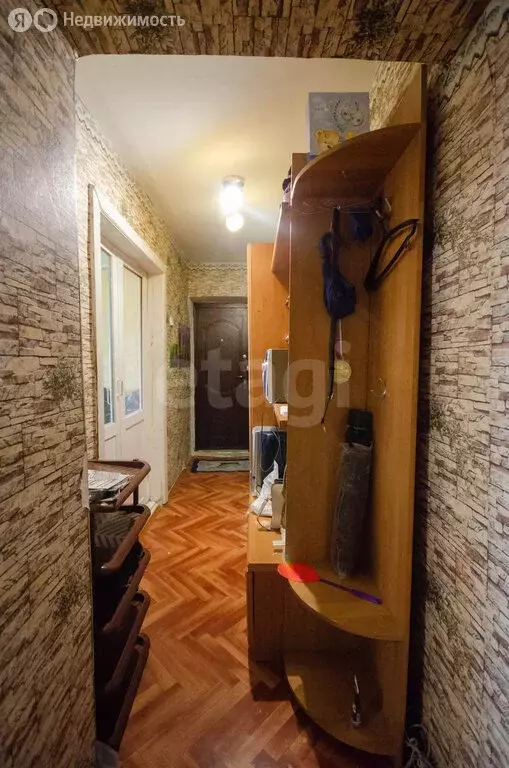2-комнатная квартира: Заводоуковск, Сибирская улица, 3 (46.6 м) - Фото 2