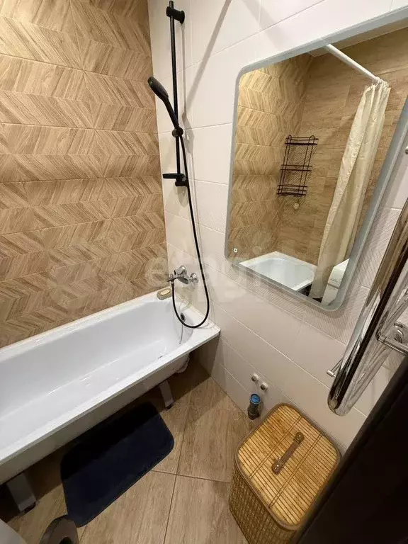 1-к. квартира, 40 м, 4/10 эт. - Фото 1