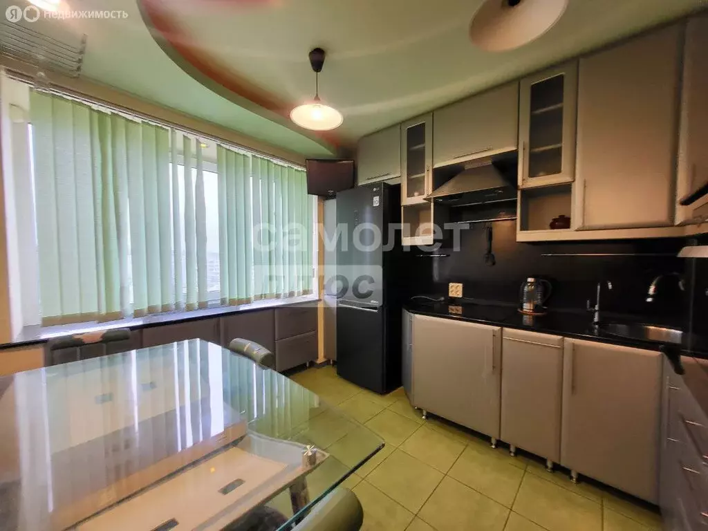 2-комнатная квартира: Мурманск, улица Генерала Щербакова, 32 (58 м) - Фото 0