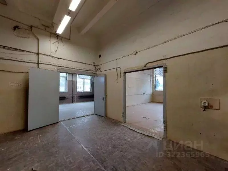 Производственное помещение в Санкт-Петербург ул. Швецова, 38 (342 м) - Фото 1