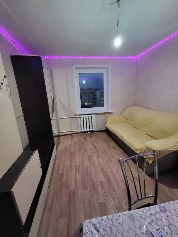 Комната Псковская область, Псков Красноармейская ул., 26 (12.0 м) - Фото 1