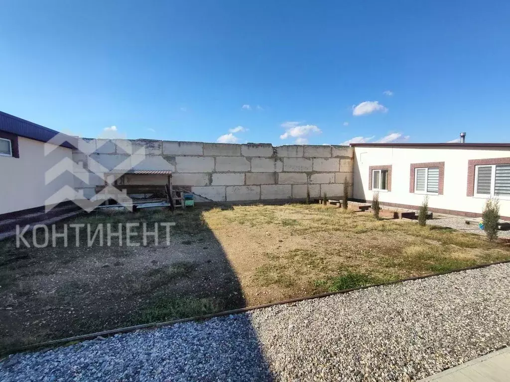 Дом в Крым, Сакский район, с. Суворовское ул. Гаражная, 14А (93 м) - Фото 2