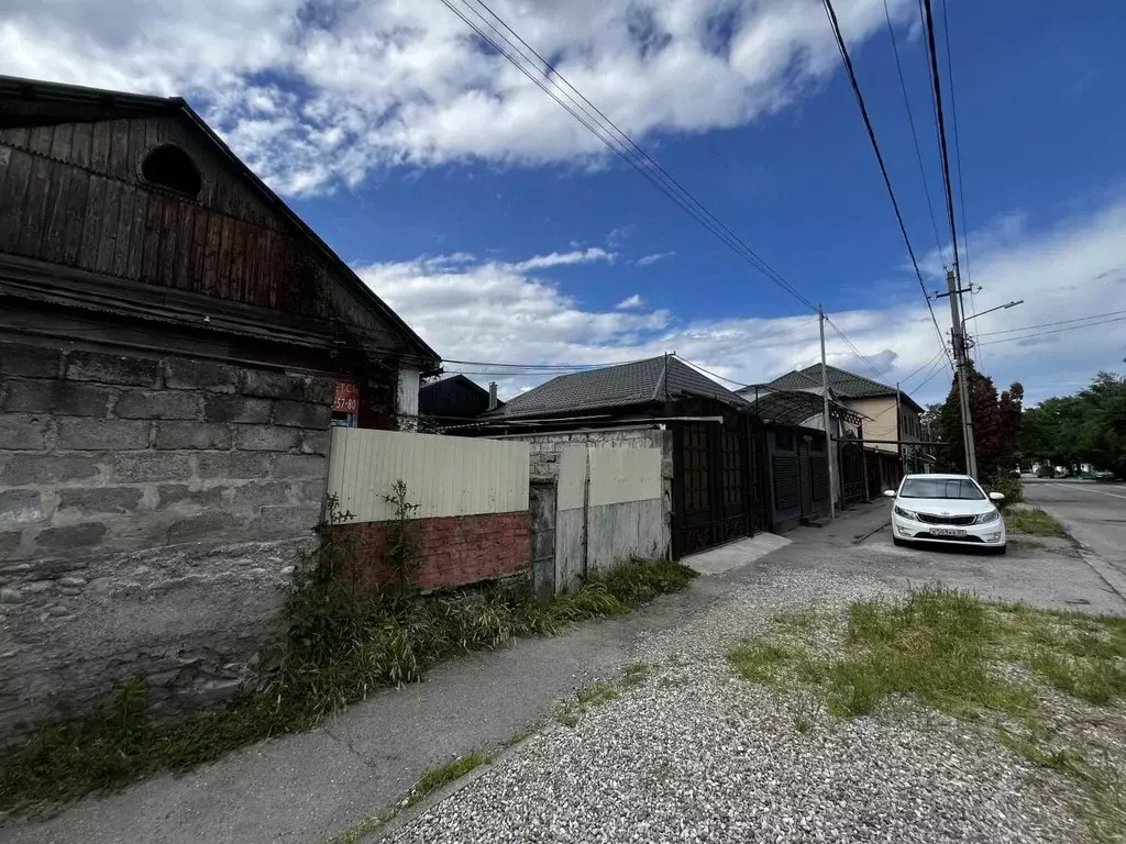 Участок в Кабардино-Балкария, Нальчик ул. Калинина, 129 (3.1 сот.) - Фото 1