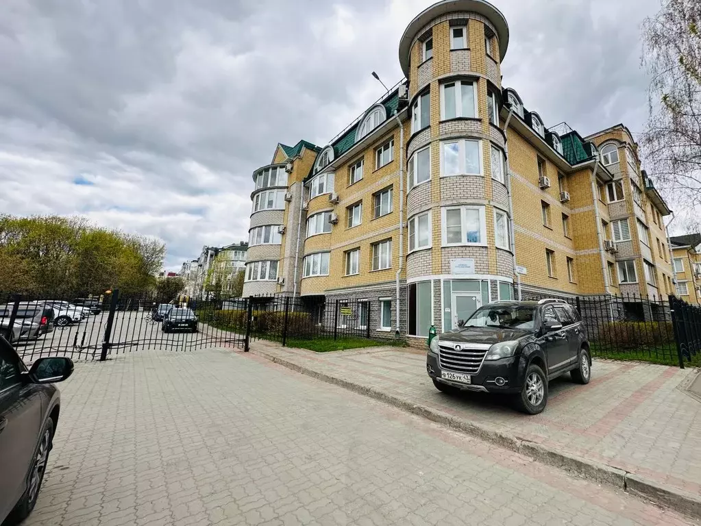 3-к кв. Кировская область, Киров ул. Свободы, 85 (120.0 м) - Фото 0
