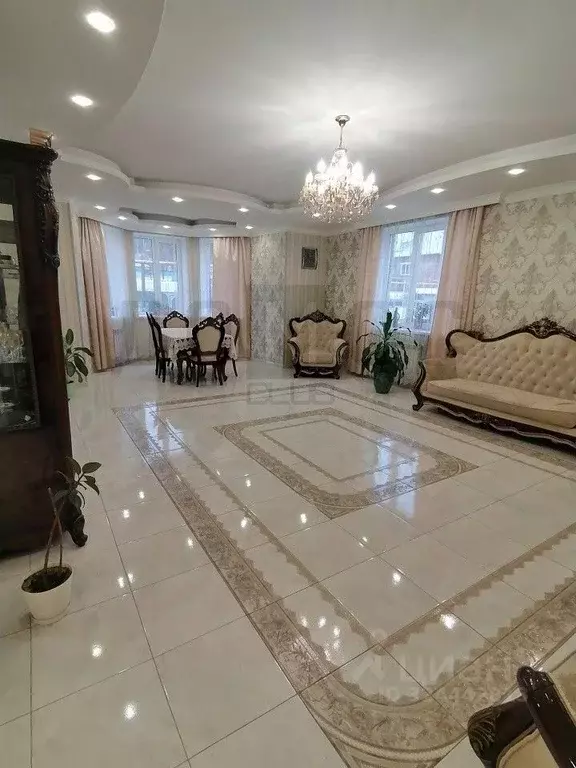 Коттедж в Свердловская область, Екатеринбург ул. Лагерная (418 м) - Фото 1