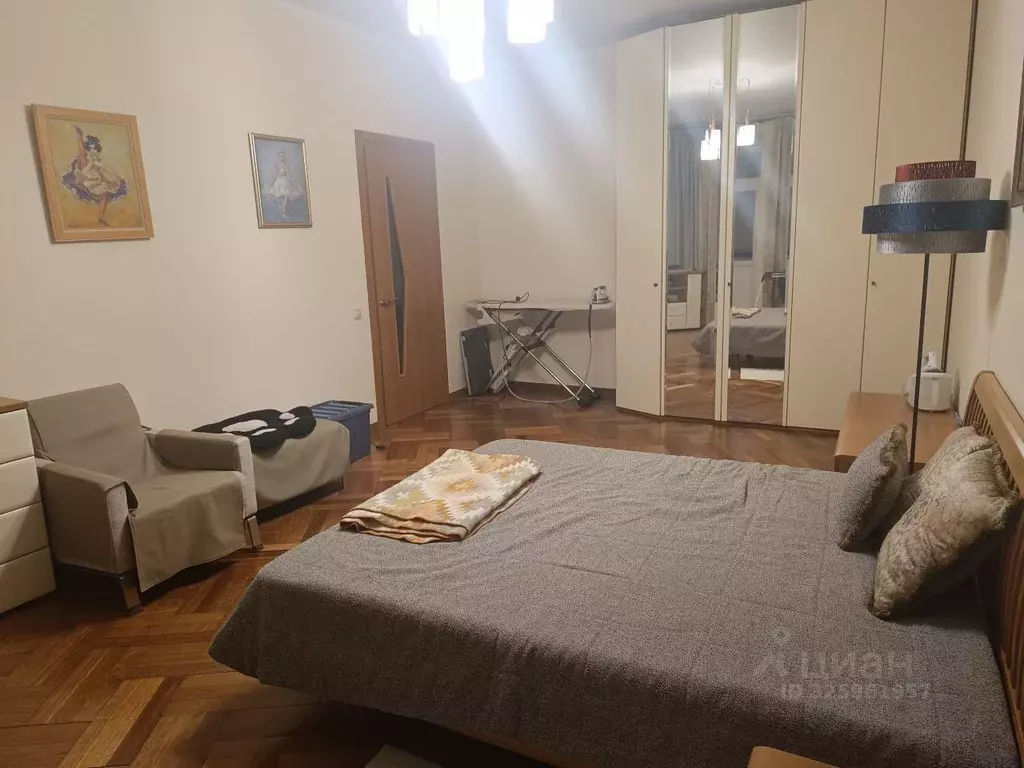 Комната Москва ул. Маршала Бирюзова, 8К1 - Фото 1