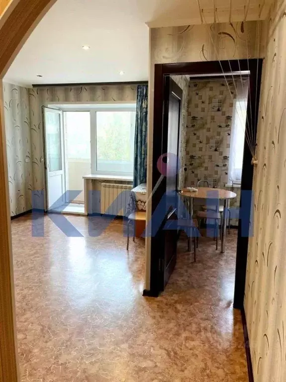 2-к кв. Красноярский край, Красноярск Аэровокзальная ул., 2В (42.5 м) - Фото 0