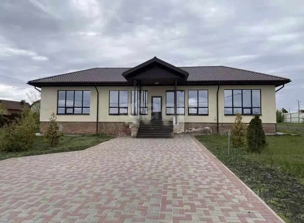 Дом в Белгородская область, Белгородский район, Никольское с/пос, с. ... - Фото 1