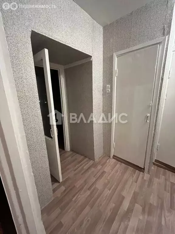 1-комнатная квартира: Бийск, улица Владимира Короленко, 27 (37.7 м) - Фото 1