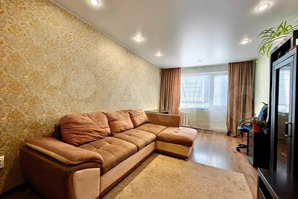 2-к. квартира, 54 м, 5/5 эт. - Фото 1