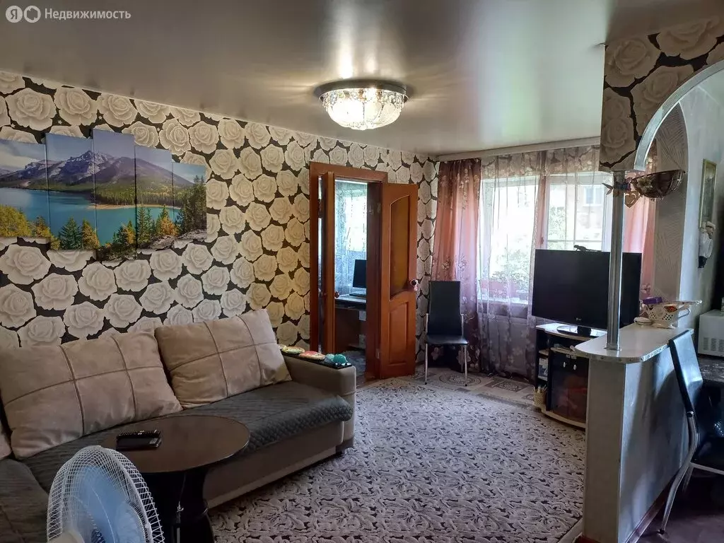 2-комнатная квартира: Белово, Советская улица, 38 (42 м) - Фото 0
