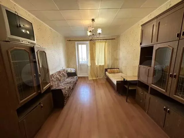 2-к. квартира, 55 м, 1/9 эт. - Фото 0