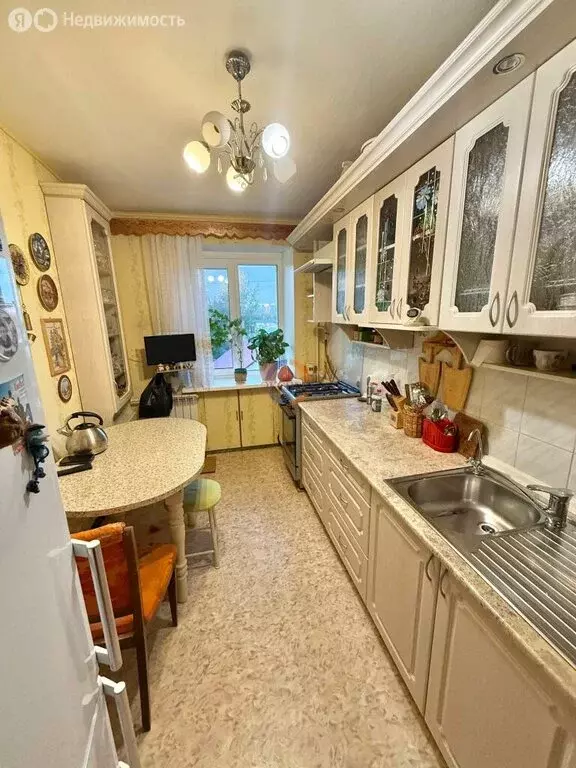 2-комнатная квартира: Великий Новгород, Московская улица, 7 (50 м) - Фото 0