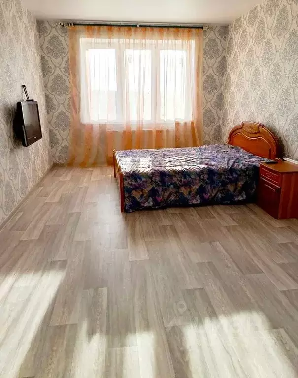 3-к кв. Смоленская область, Смоленск ул. Седова, 18 (93.0 м) - Фото 1
