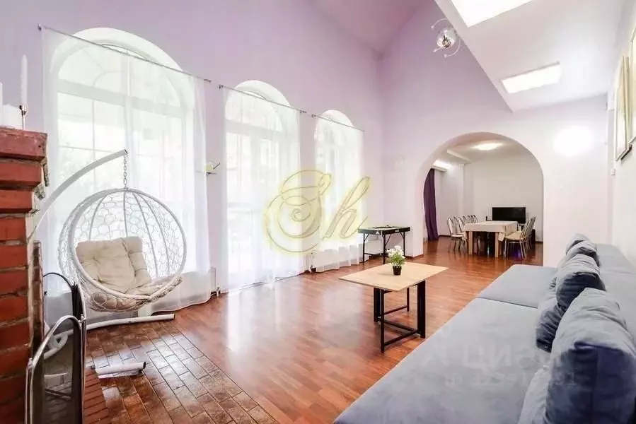 Дом в Московская область, Химки Старбеево кв-л, ул. Чайкиной (450 м) - Фото 2