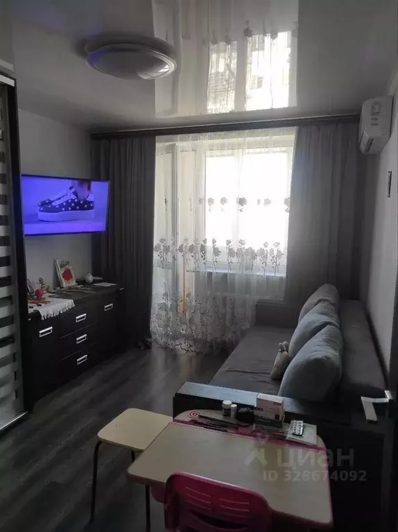 1-к кв. Крым, Симферополь ул. Миллера, 58 (31.0 м) - Фото 2