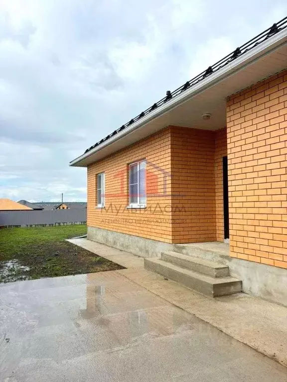 Дом в Белгородская область, Старый Оскол ул. Вешняя (110 м) - Фото 0