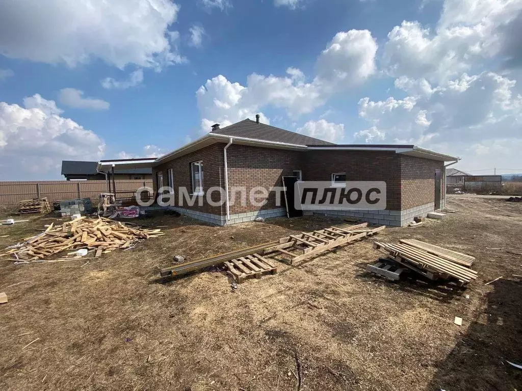 Дом в Белгородская область, Белгородский район, с. Стрелецкое ул. ... - Фото 2